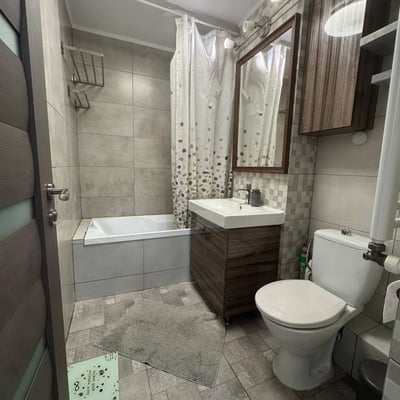 Rental of a comfortable 2-room apartment, 53 m², Tomis 3, Constanta, Romania